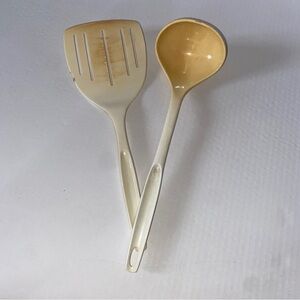 Foley utensils set Nylon Plastic 5 Slotted spatula & Serving Ladle Cream color